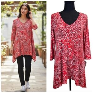 Clara Sunwoo Floral Sharkbite V-Neck 3/4 Sleeve Tunic Small Modern Boho Artsy